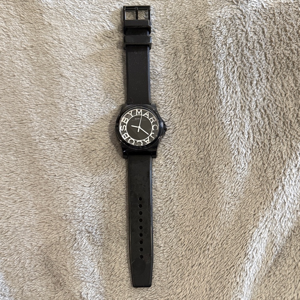 Black Logo Dial Wristwatch